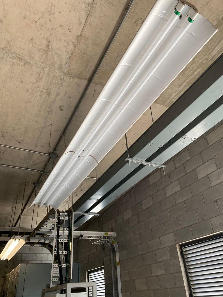 Inspección a dispositivos eléctricos, fotografía 2