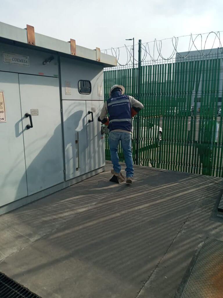 Maniobras en subestación, fotografía 6
