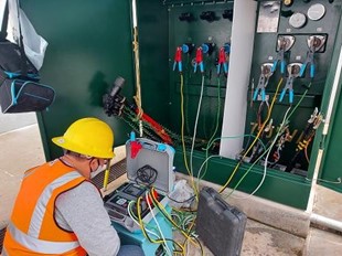 Mantenimiento y pruebas a transformador, fotografía 2
